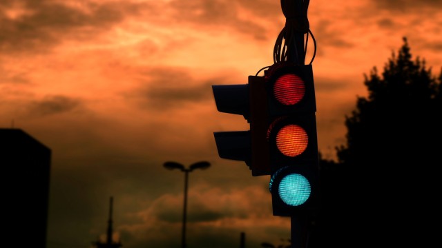 Ampel Deutschland Dämmerung Abend