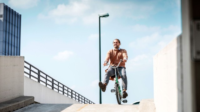 Mann auf Fahrrad